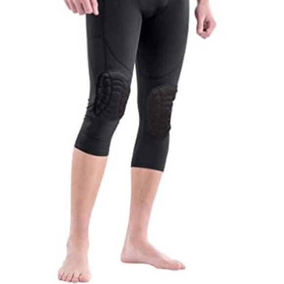 Bucwild Sports ¾ Compression Pants with Knee Pads - Picture 1 of 6